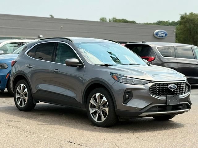 Certified 2024 Ford Escape Platinum AWD/4WD image 28