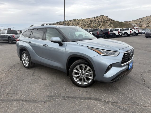 Used 2023 Toyota Highlander Limited