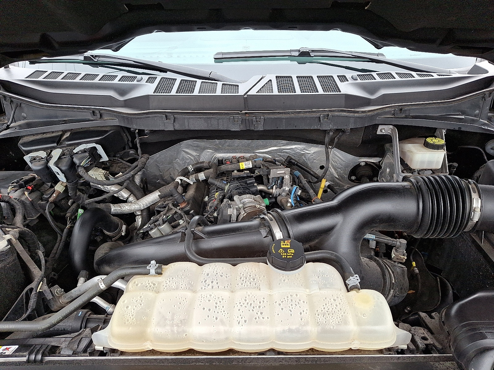 Certified 2022 Ford F150 XLT w/ Equipment Group 302A High image 29