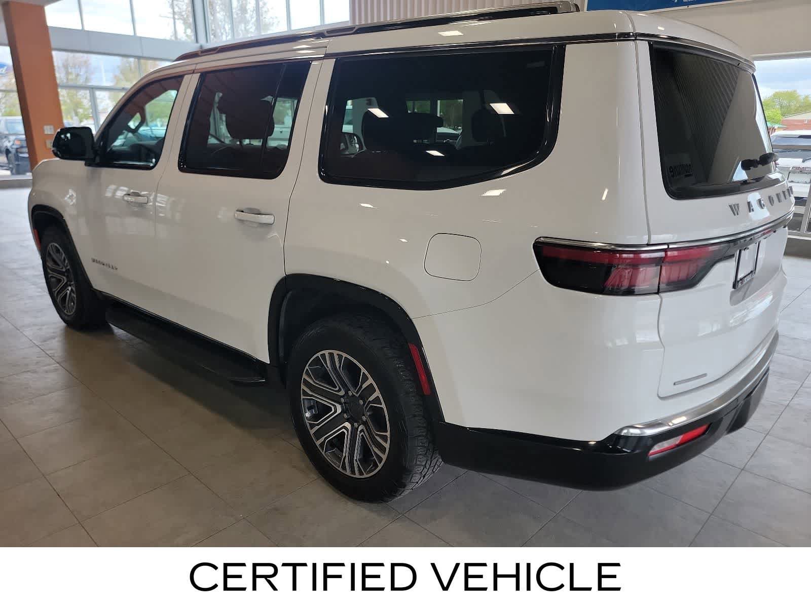 Used 2023 Jeep Wagoneer Series II AWD/4WD image 11