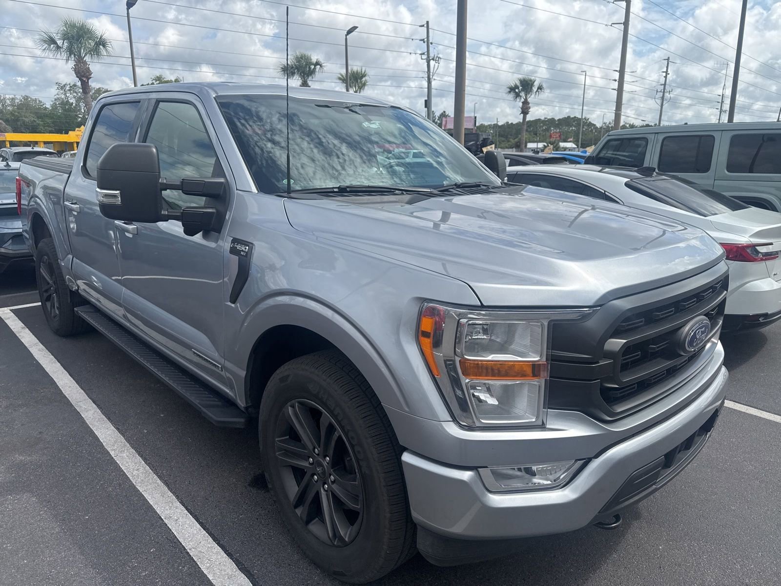 Certified 2022 Ford F150 XLT w/ Equipment Group 301A Mid AWD/4WD image 4