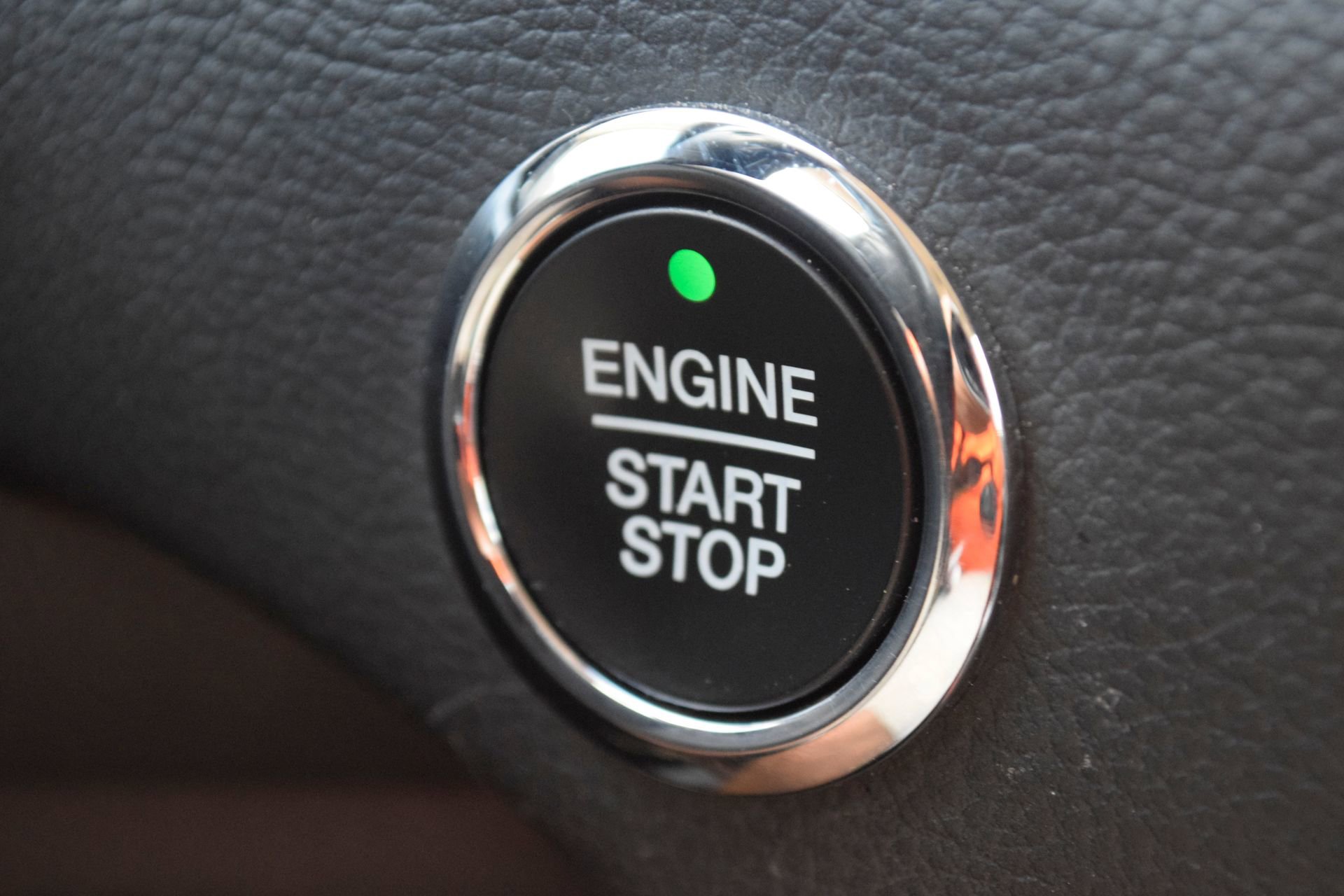 Certified 2020 Ford Edge Titanium image 15