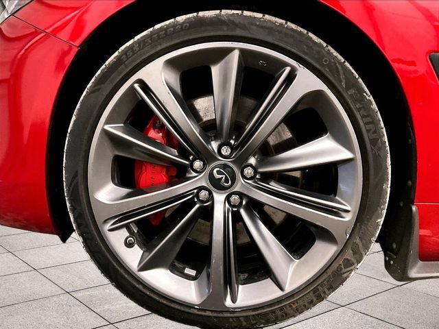 Used 2018 INFINITI Q60 Red Sport 400 w/ Sensory Package 3.0T Sport AWD/4WD image 8