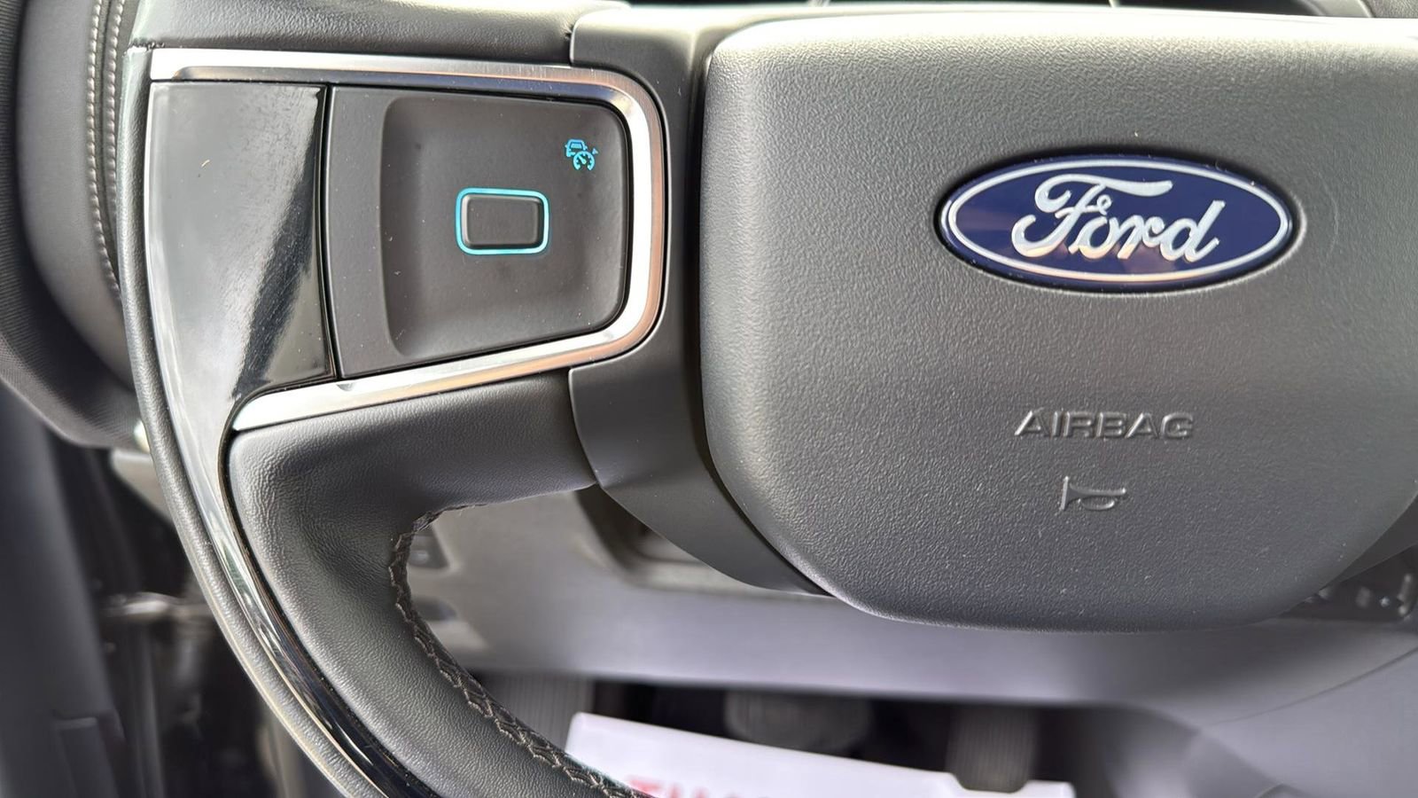 Certified 2025 Ford Expedition Platinum AWD/4WD image 17