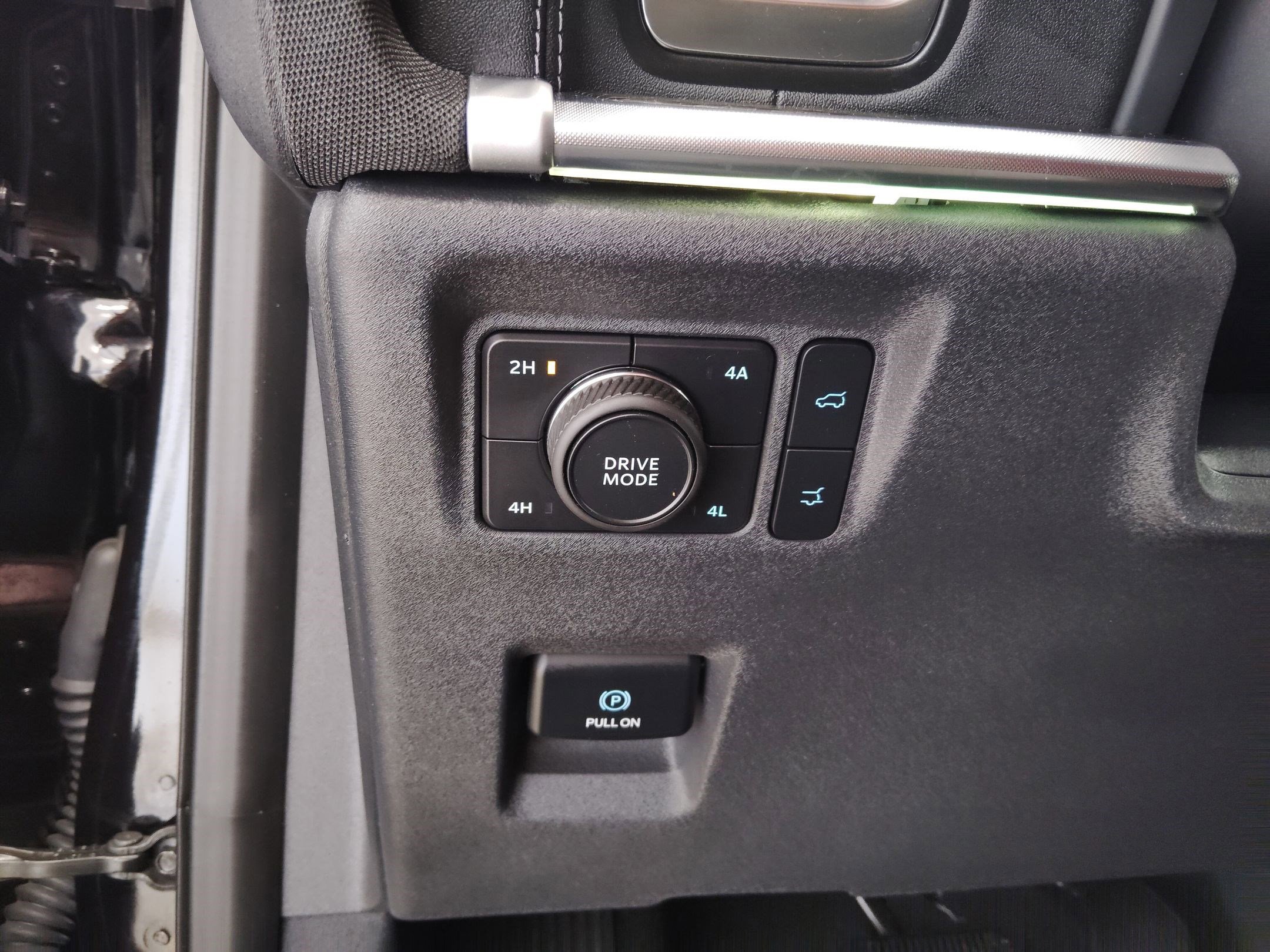 Certified 2025 Ford Expedition Platinum w/ Stealth Performance Package image 19