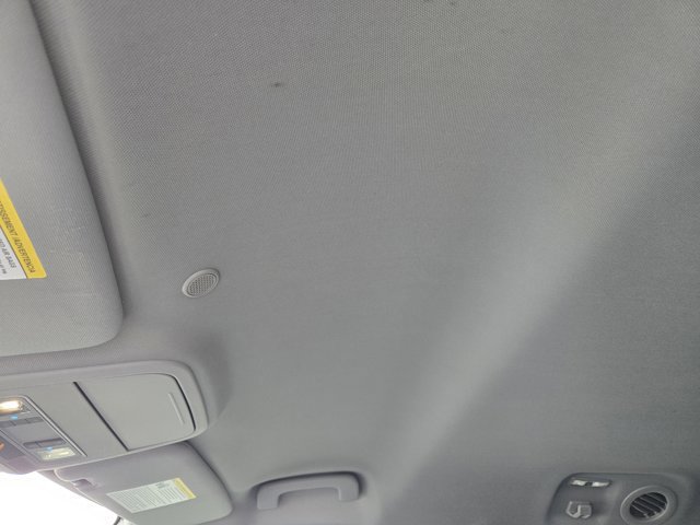 Certified 2022 Ford Explorer XLT w/ Equipment Group 202A image 23