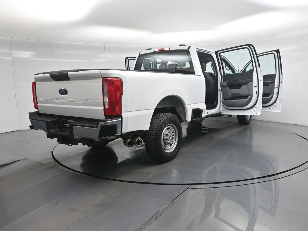 Certified 2023 Ford F250 XL w/ FX4 Off-Road Package image 33
