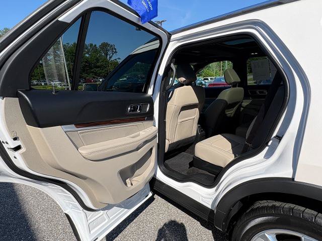 Certified 2018 Ford Explorer Limited w/ Equipment Group 301A FWD image 28