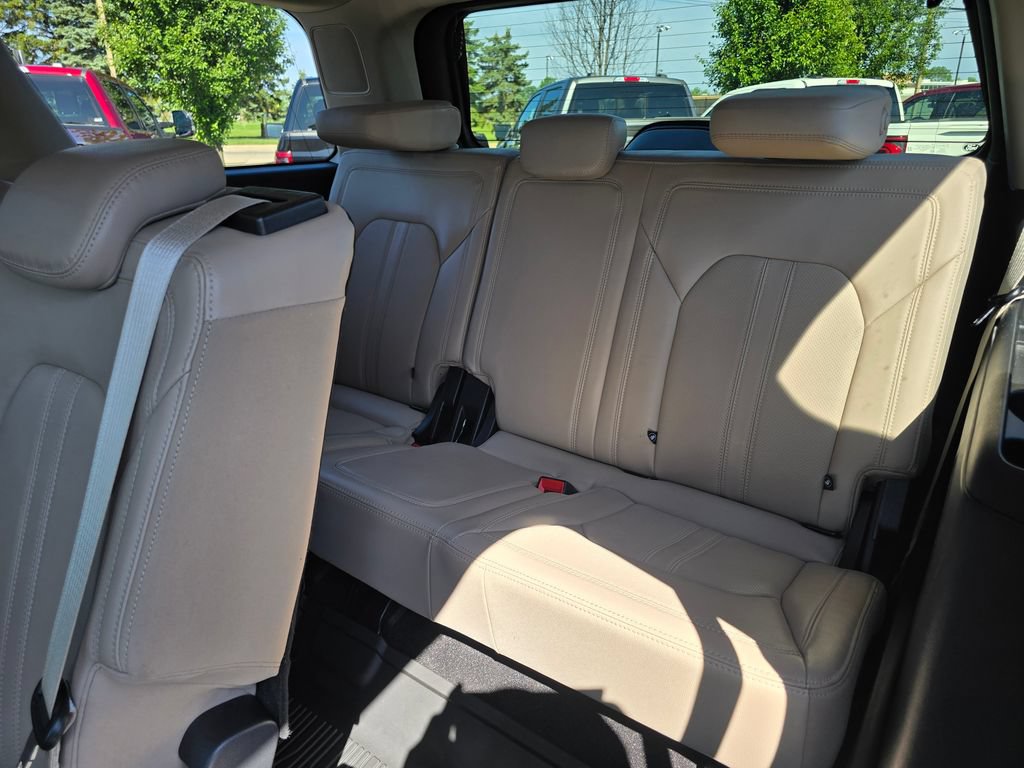 Certified 2022 Ford Expedition Limited AWD/4WD image 12
