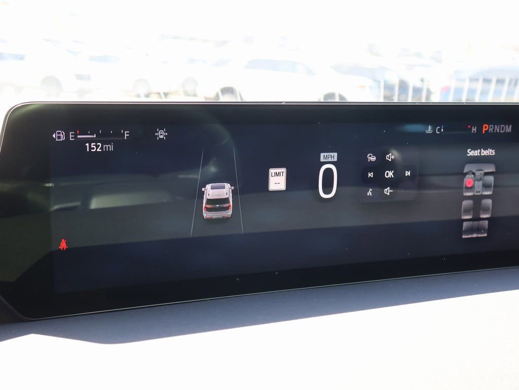 Certified 2025 Ford Expedition Platinum image 31