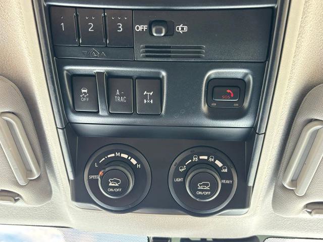 Used 2023 Toyota 4Runner TRD Off-Road Premium AWD/4WD image 21