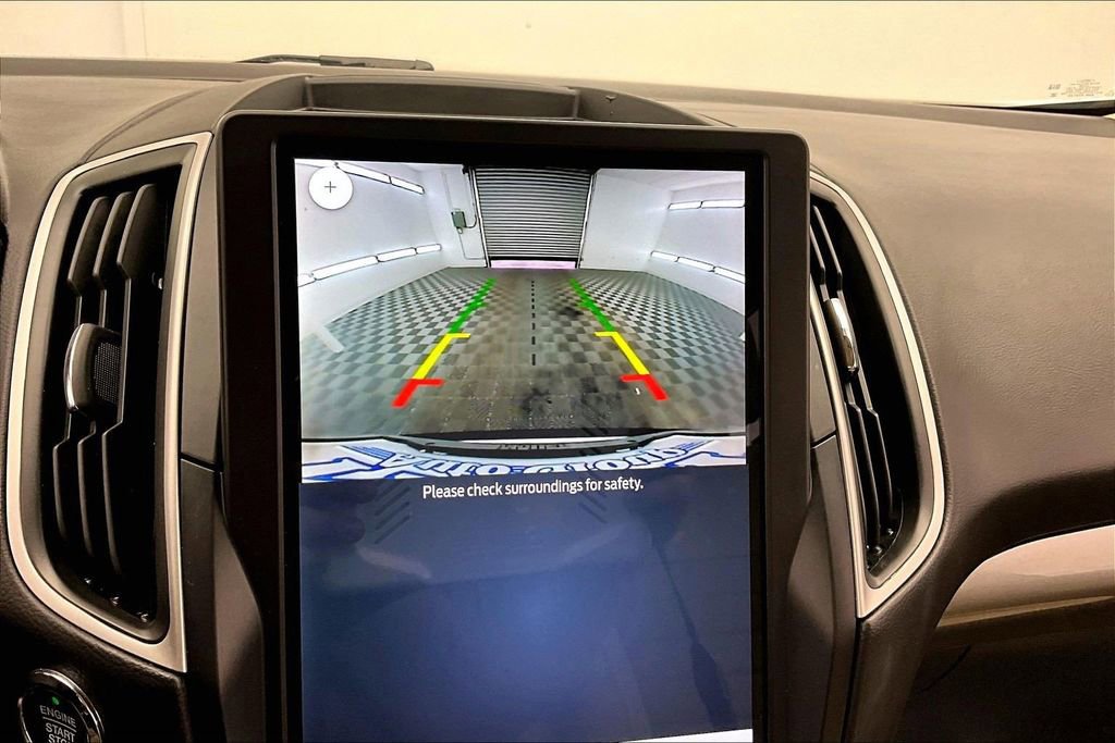 Certified 2024 Ford Edge SE image 21