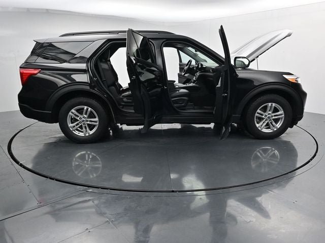 Certified 2023 Ford Explorer XLT w/ Equipment Group 202A AWD/4WD image 41