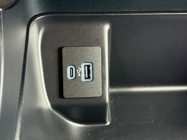 Certified 2022 Ford F150 XLT w/ Equipment Group 302A High image 21