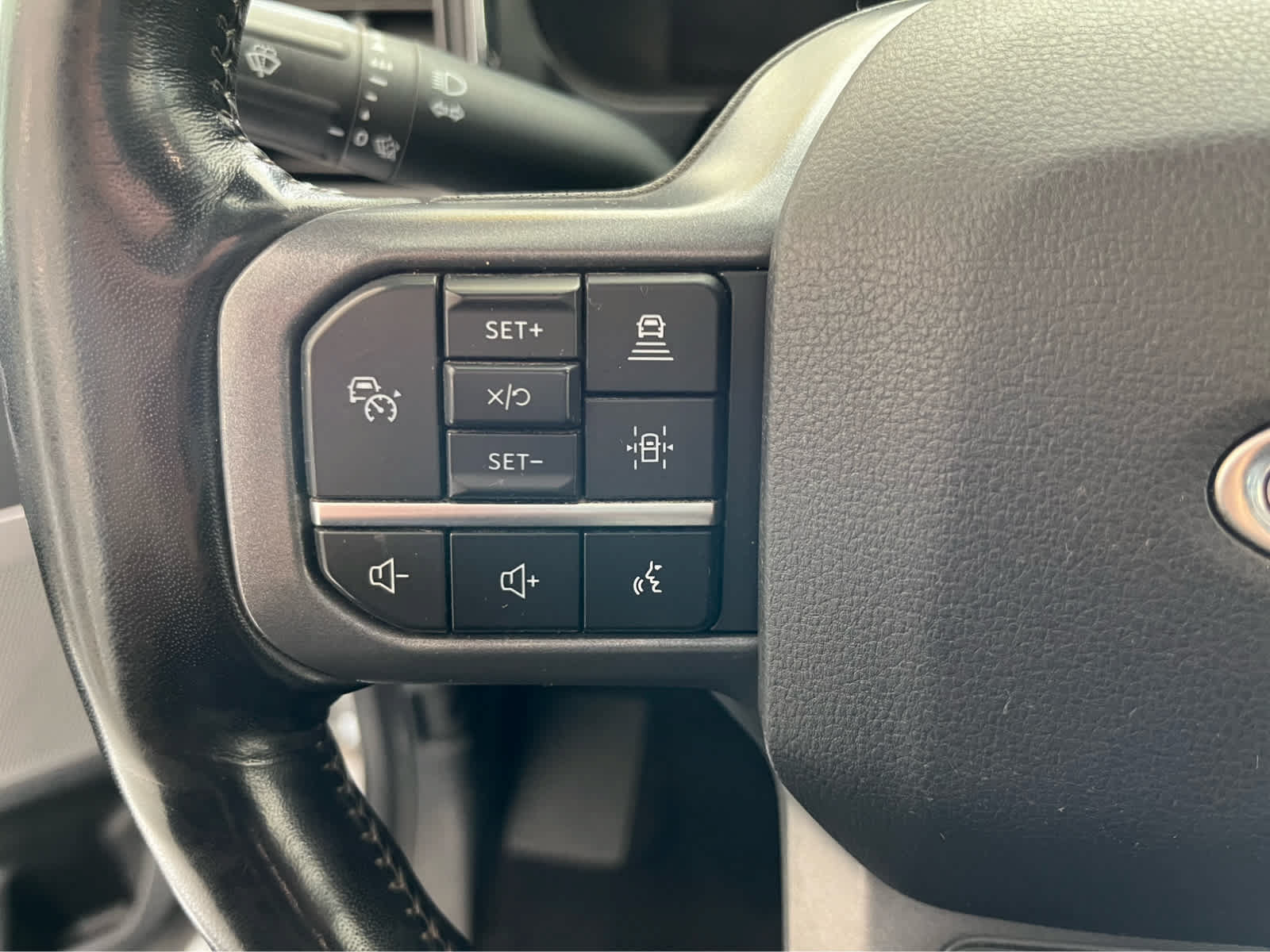 Certified 2023 Ford F350 Lariat w/ Tow Technology Package AWD/4WD image 28