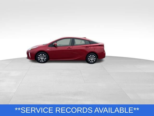 Used 2021 Toyota Prius LE image 3