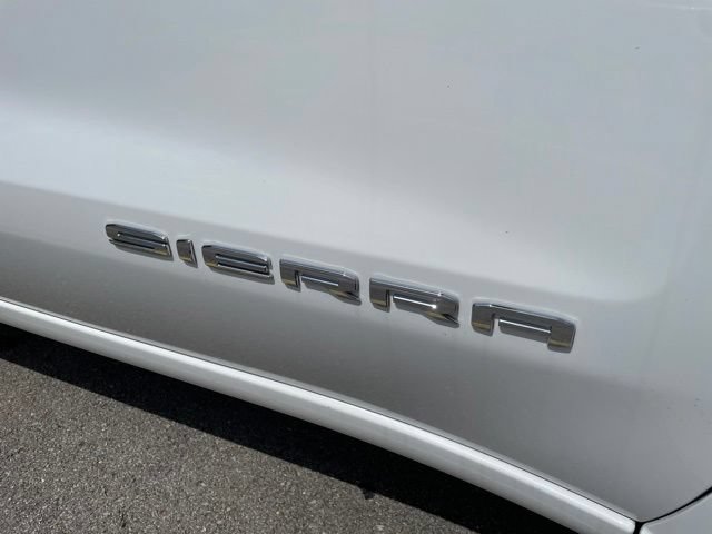 Used 2025 GMC Sierra 1500 SLT RWD image 7