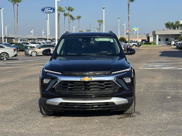 Used 2025 Chevrolet TrailBlazer LT AWD/4WD image 9