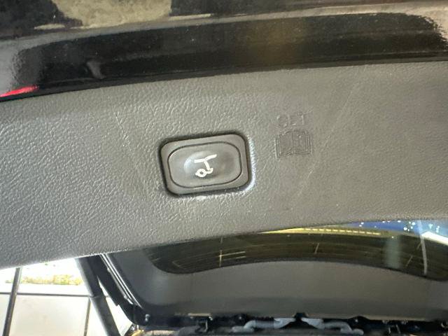 Certified 2024 Ford Edge Titanium AWD/4WD image 22