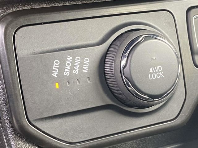 Used 2023 Jeep Renegade Altitude w/ Convenience Group I image 32