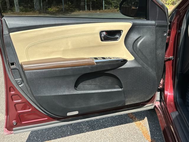 Used 2017 Toyota Avalon XLE Plus FWD image 10