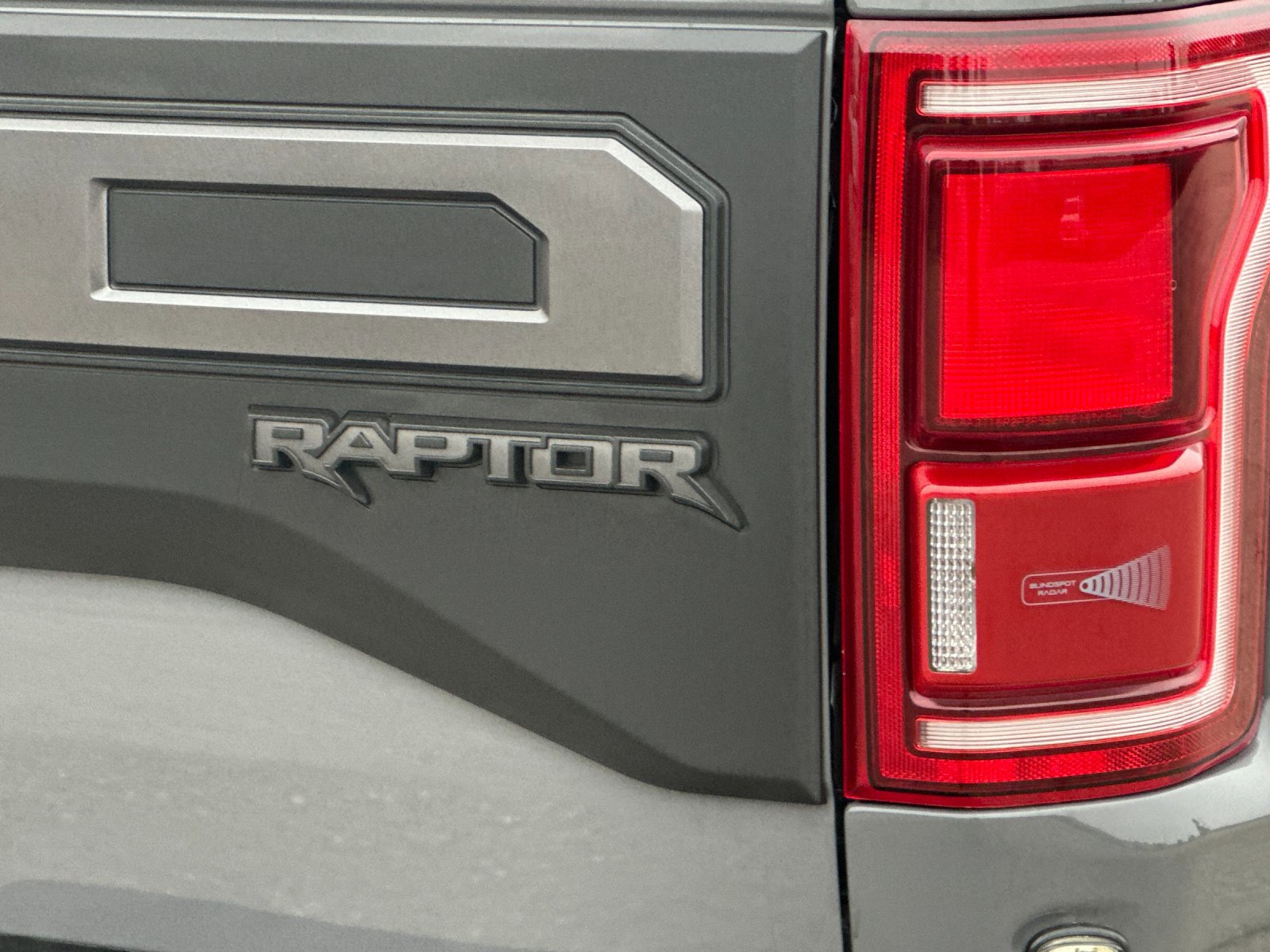 Certified 2020 Ford F150 Raptor w/ Equipment Group 802A Luxury image 26