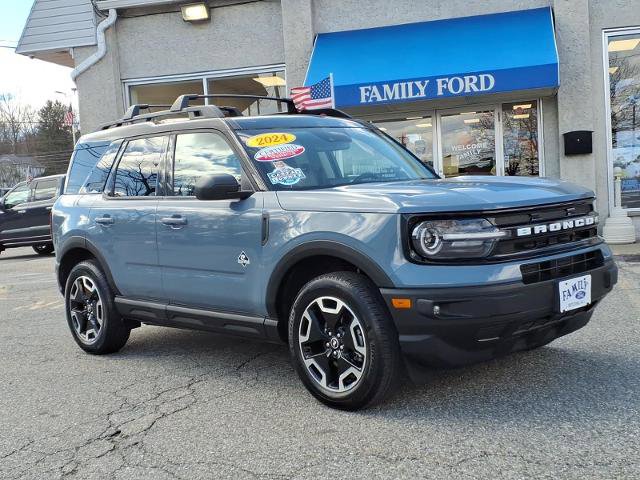 Certified 2024 Ford Bronco Sport Outer Banks AWD/4WD image 1