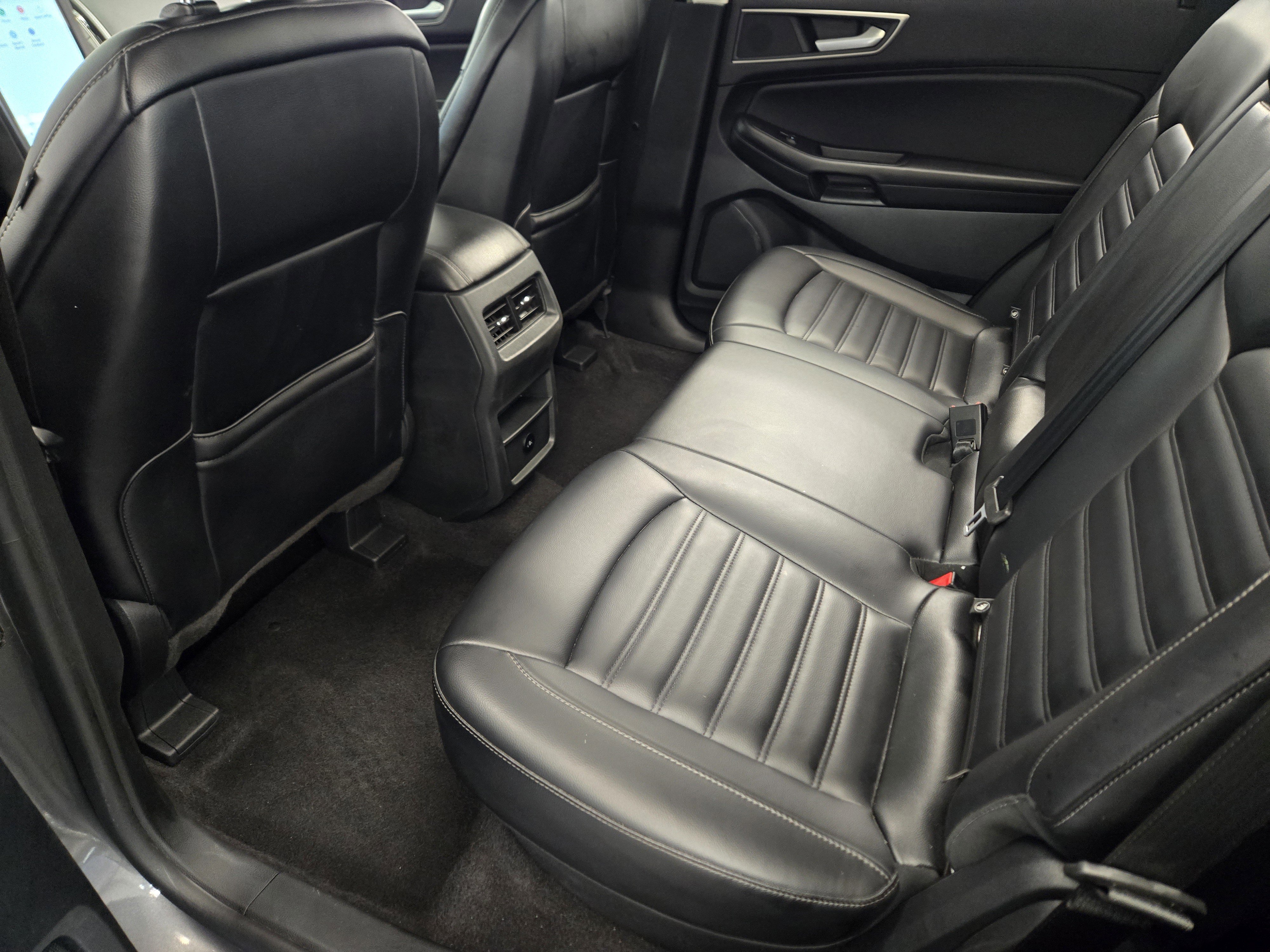 Certified 2024 Ford Edge SEL image 30