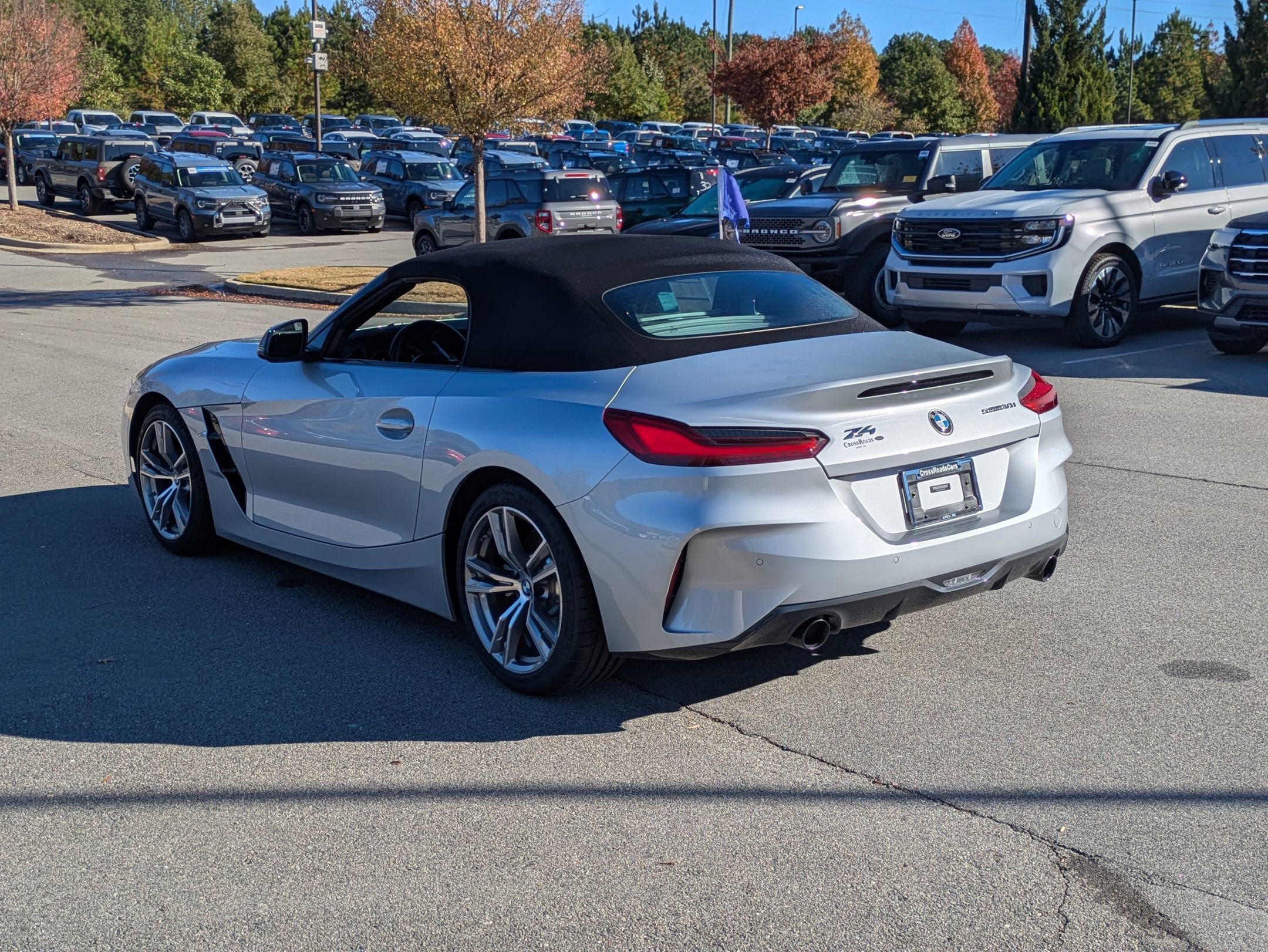 Used 2022 BMW Z4 sDrive30i w/ M Sport Package image 3