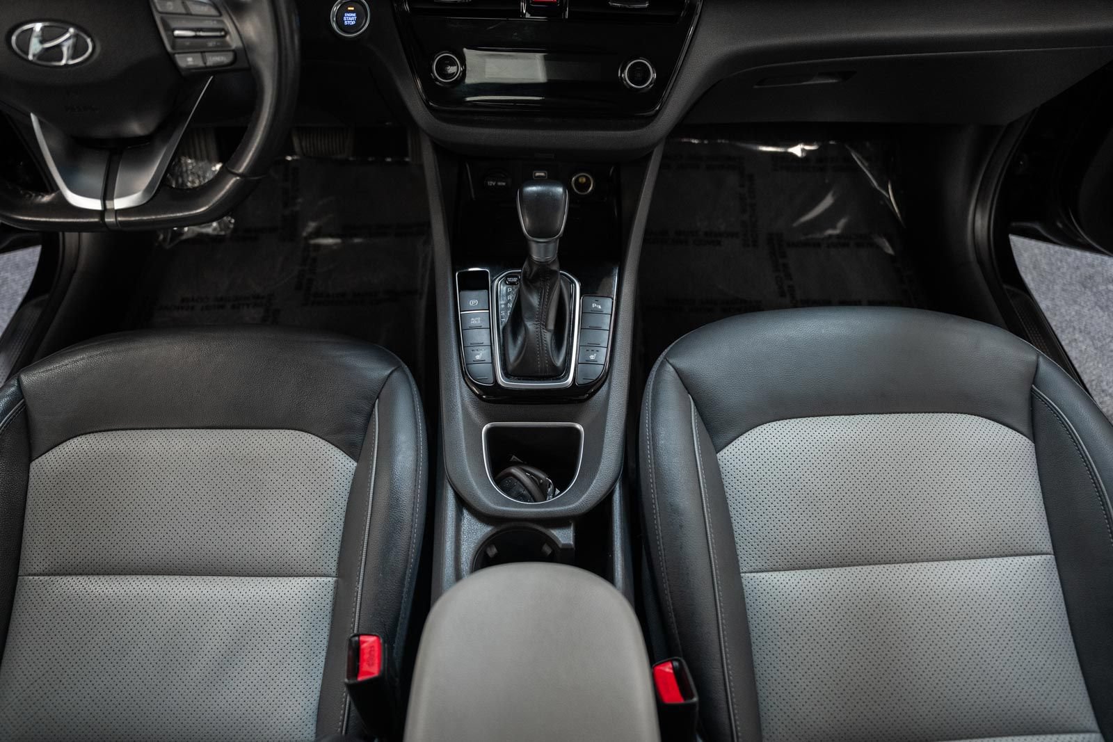 Used 2020 Hyundai Ioniq Limited FWD image 30