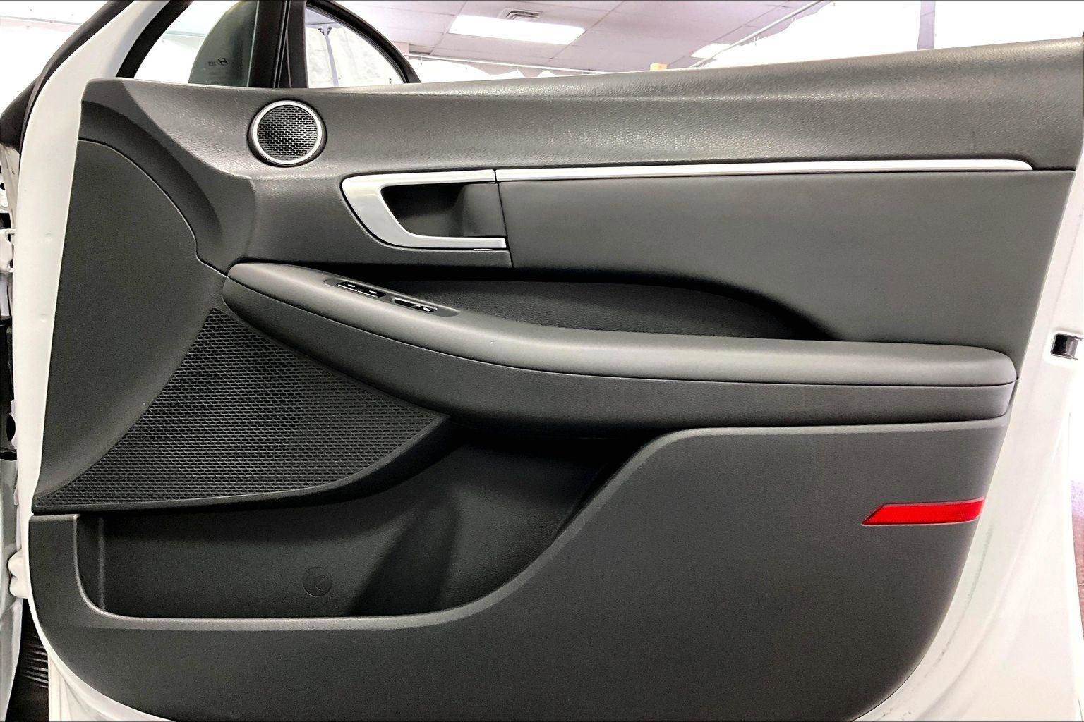 Used 2021 Hyundai Sonata SEL w/ Convenience Package image 23