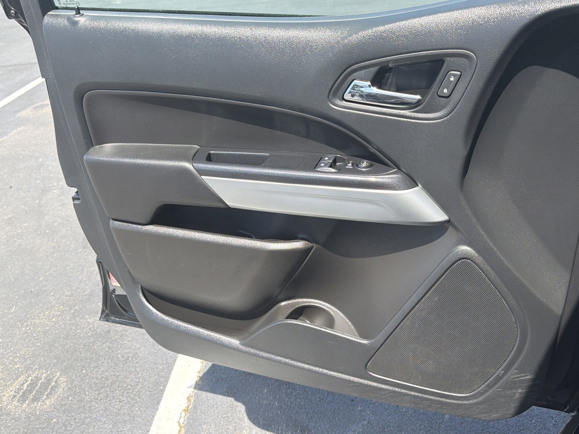 Used 2022 Chevrolet Colorado LT w/ Fleet Safety Package image 20