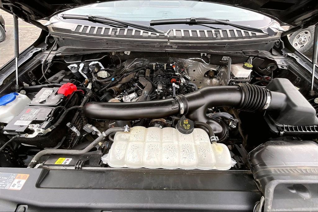 Certified 2024 Ford Expedition Limited image 9