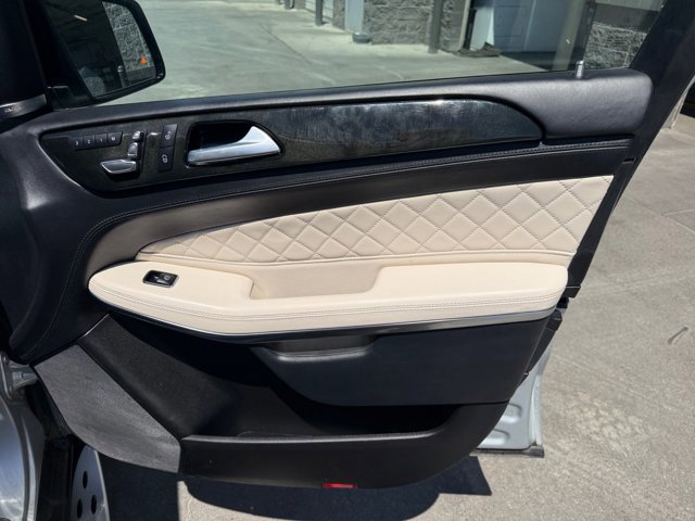Used 2019 Mercedes-Benz GLS 550 4MATIC image 16