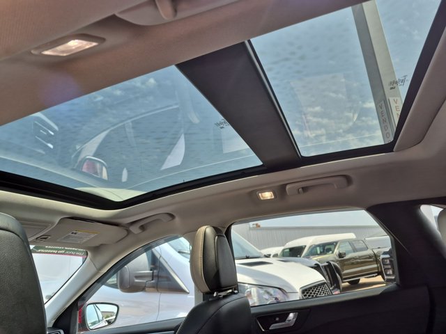 Certified 2021 Ford Escape Titanium FWD image 20