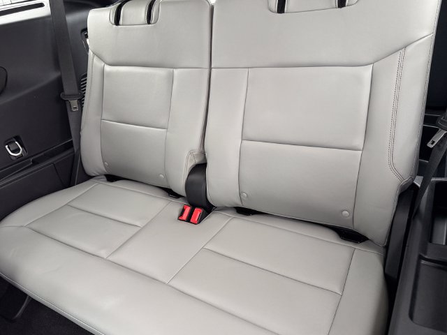 Certified 2025 Ford Explorer Active w/ Active Comfort Package AWD/4WD image 21