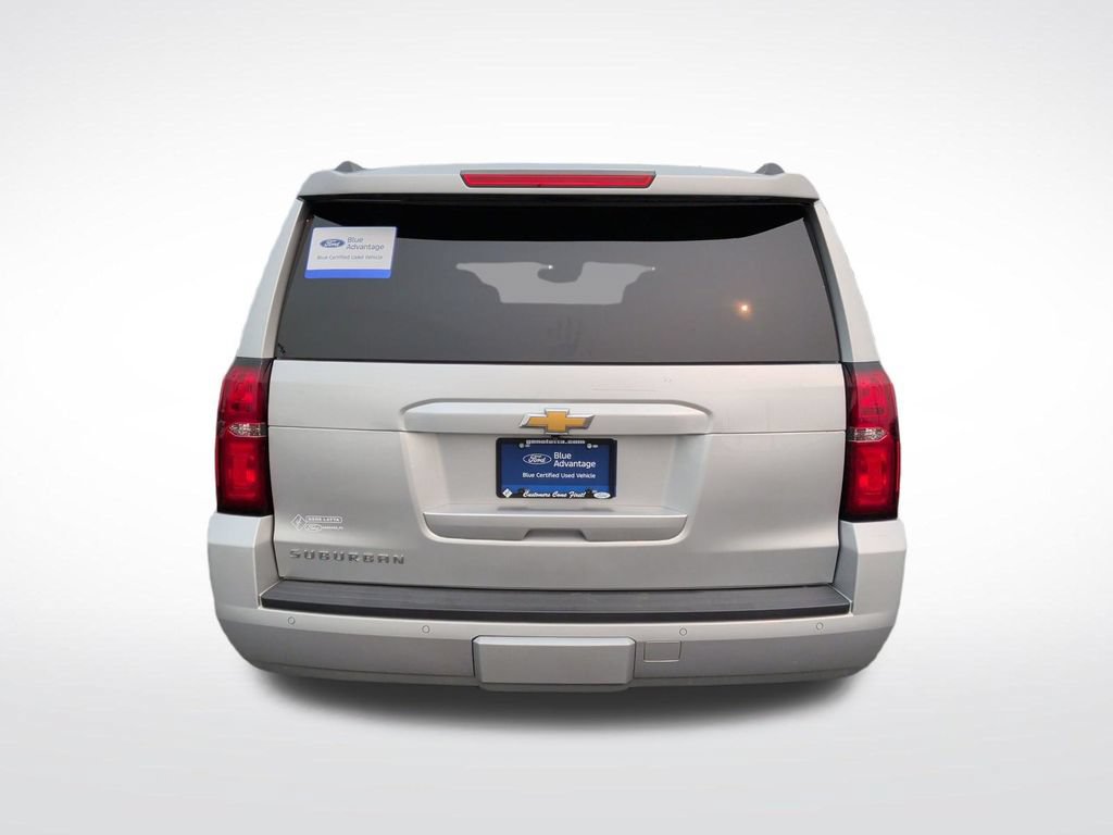 Used 2017 Chevrolet Suburban LT AWD/4WD image 15
