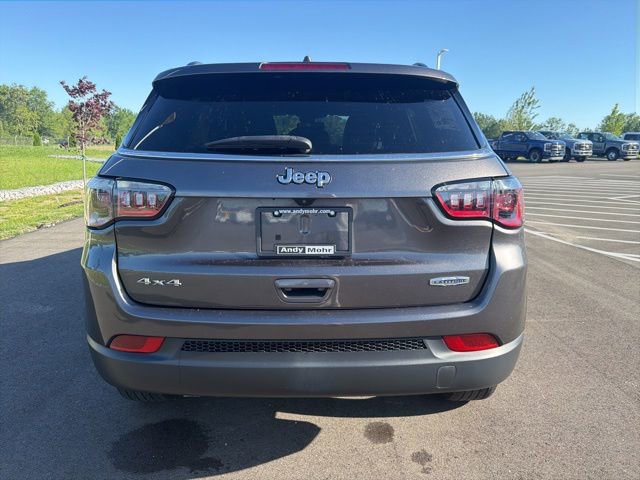 Used 2023 Jeep Compass Latitude AWD/4WD image 8