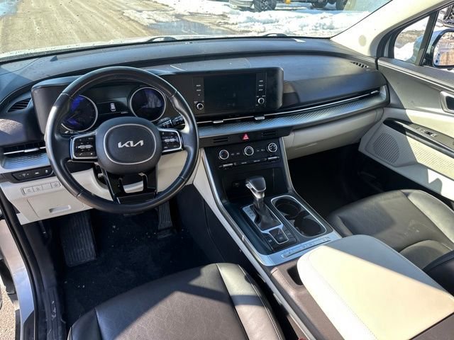 Used 2022 Kia Carnival LX image 27