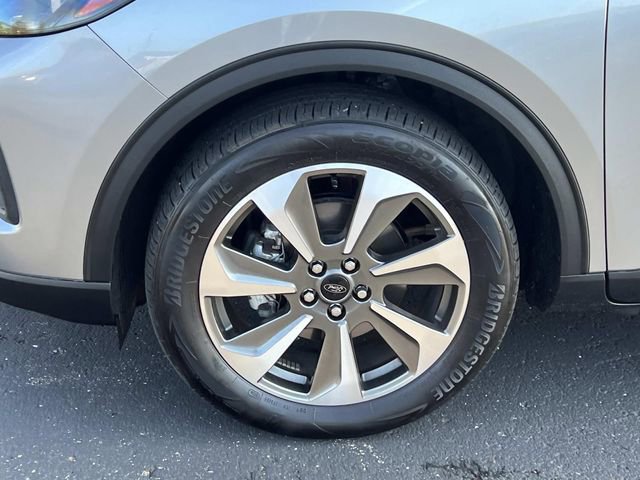 Certified 2024 Ford Escape Platinum AWD/4WD image 9
