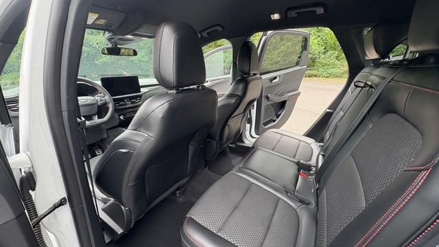 Certified 2023 Ford Escape ST-Line w/ Tech Pack #1 AWD/4WD image 30