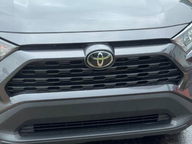 Used 2019 Toyota RAV4 LE AWD/4WD image 34