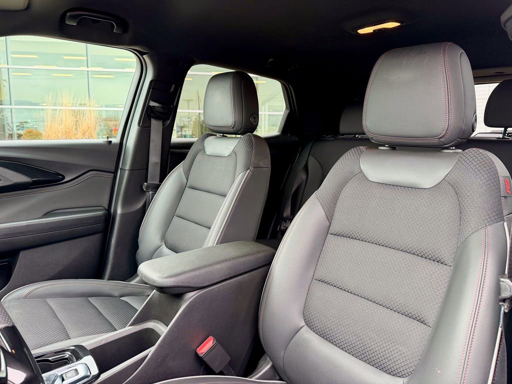 Used 2023 Chevrolet TrailBlazer RS w/ Convenience Package image 10