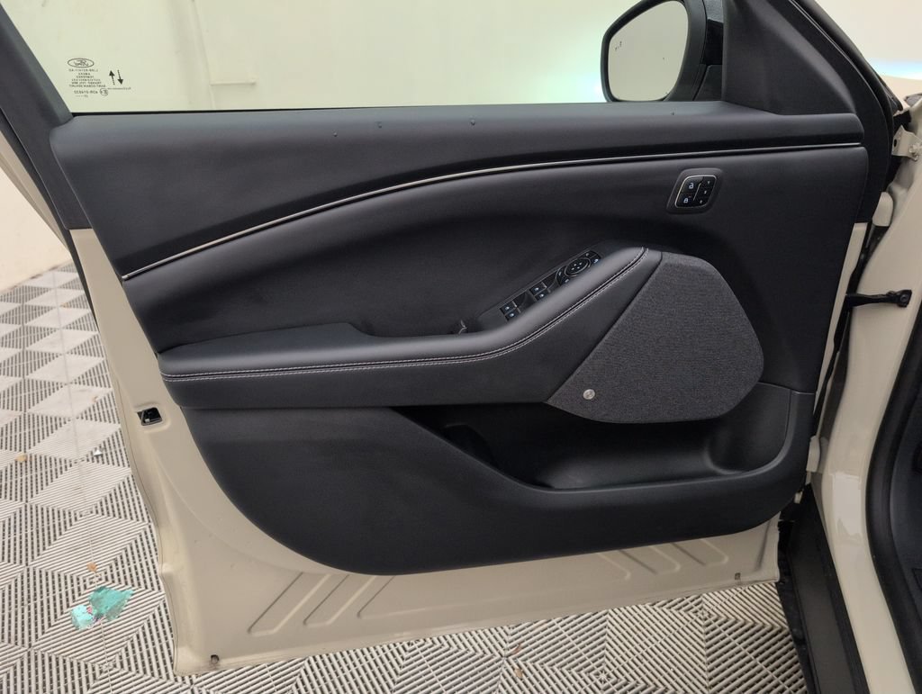 Certified 2025 Ford Mustang Mach-E Premium RWD image 32