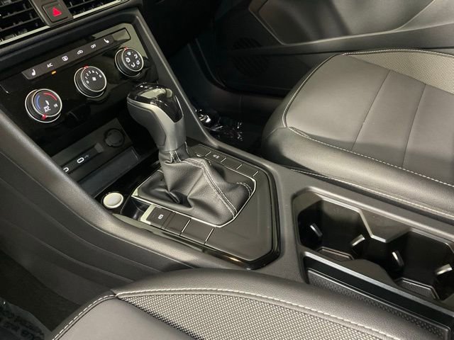 Used 2023 Volkswagen Taos SE image 18