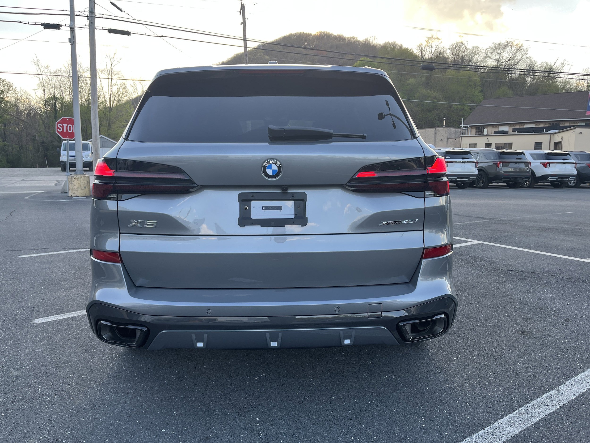 Used 2024 BMW X5 xDrive40i w/ M Sport Package AWD/4WD image 5