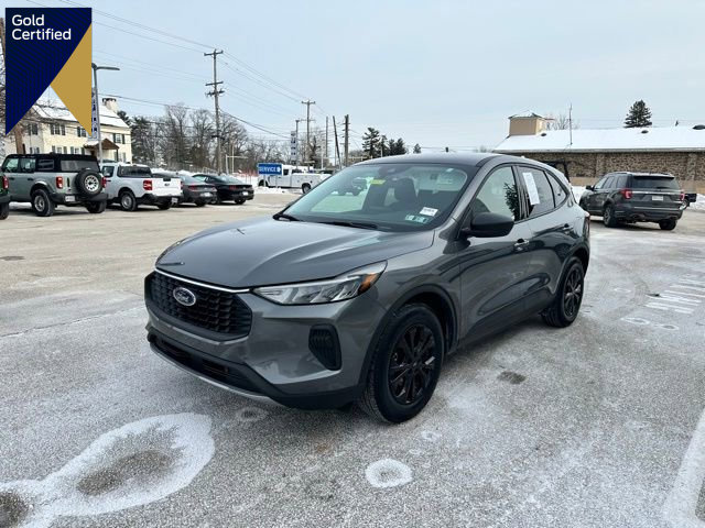 Certified 2025 Ford Escape Active w/ Cold Weather Package image 1