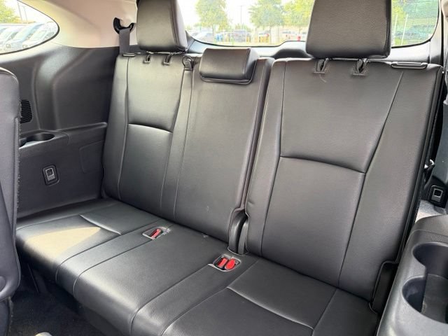 Used 2020 Toyota Highlander XLE AWD/4WD image 26