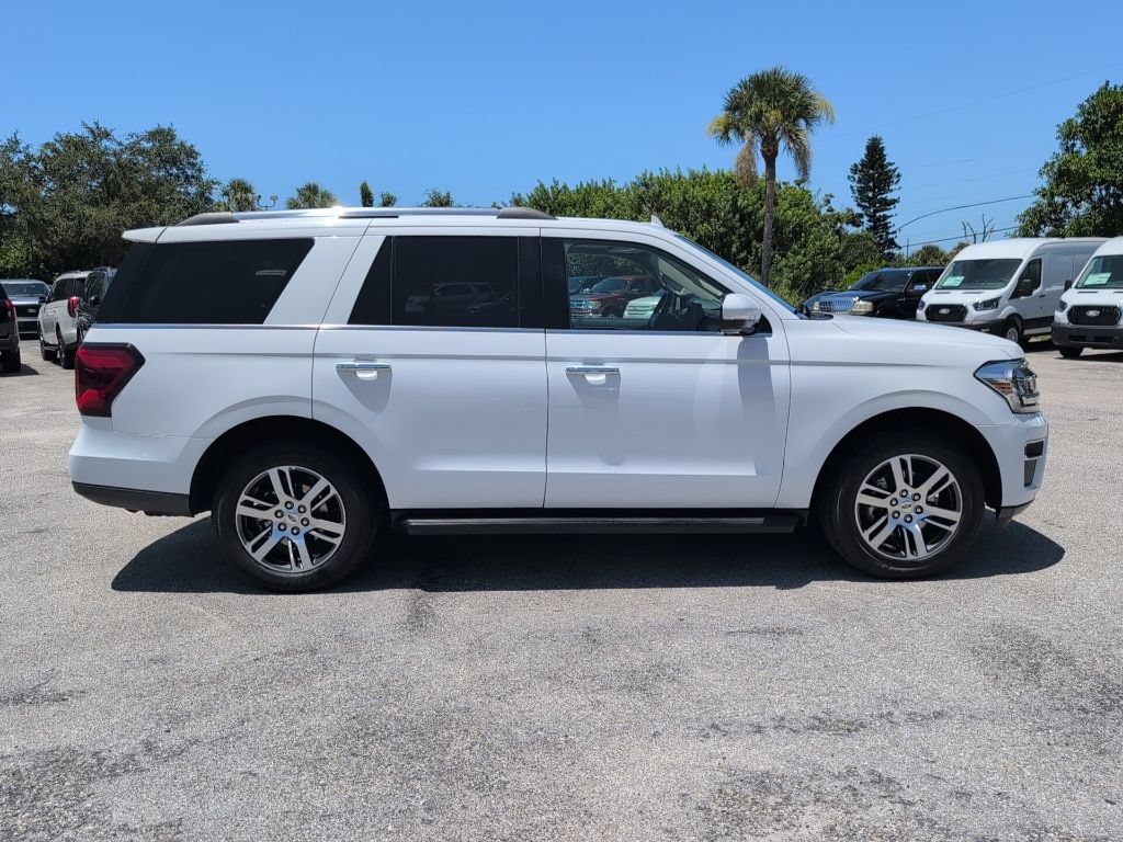 Certified 2024 Ford Expedition Limited AWD/4WD image 2