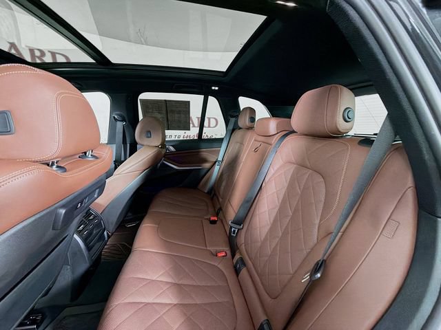 Used 2023 BMW X5 xDrive40i w/ Premium Package AWD/4WD image 29
